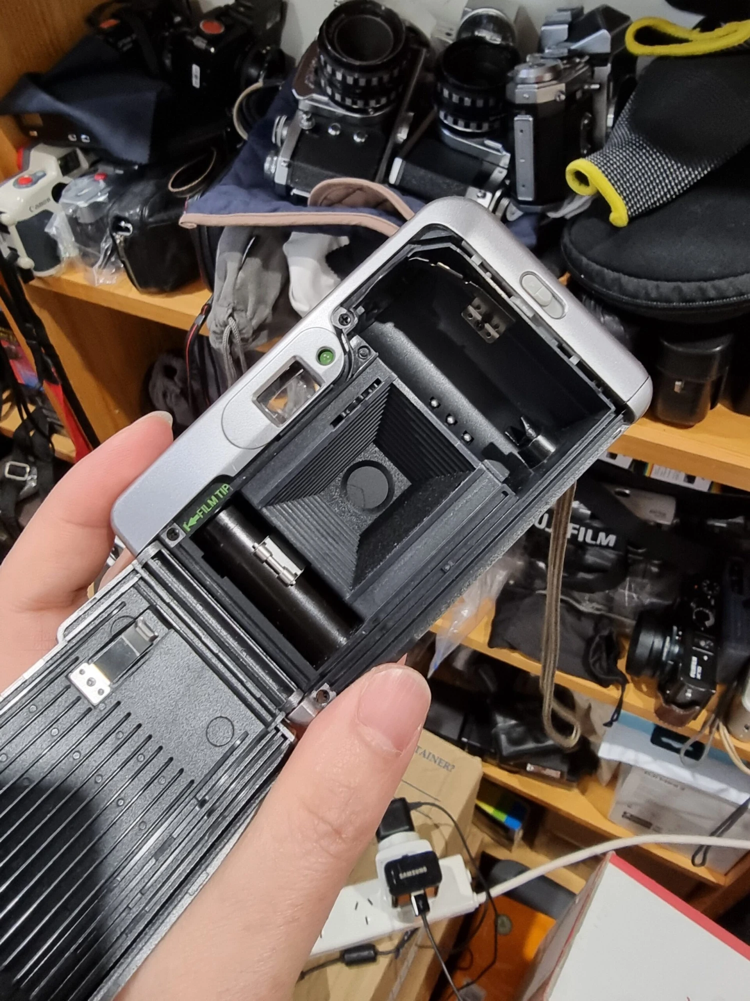 UFO 25 DLX - Image 5