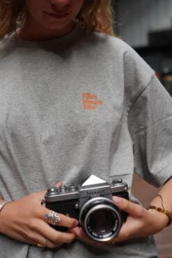 FilmNeverDie 'Think Positive, Shoot Negative' Tee - Grey/Orange