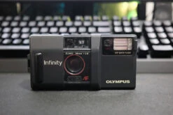 Olympus Infinity (AF1) - Serial 2033670 - Great Cond